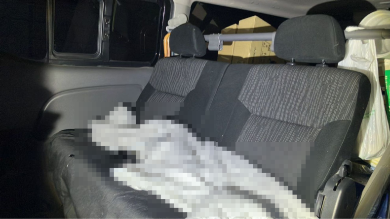 内装後方シート