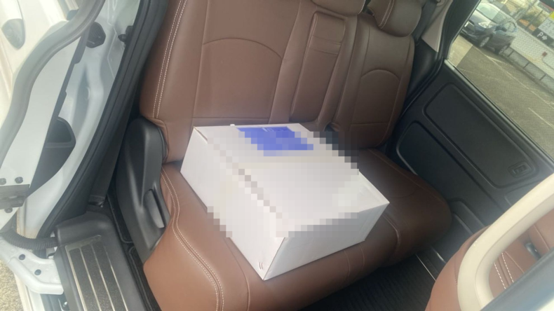 内装後方シート