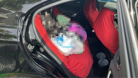 内装後方シート