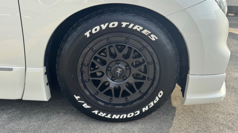 タイヤホイール前