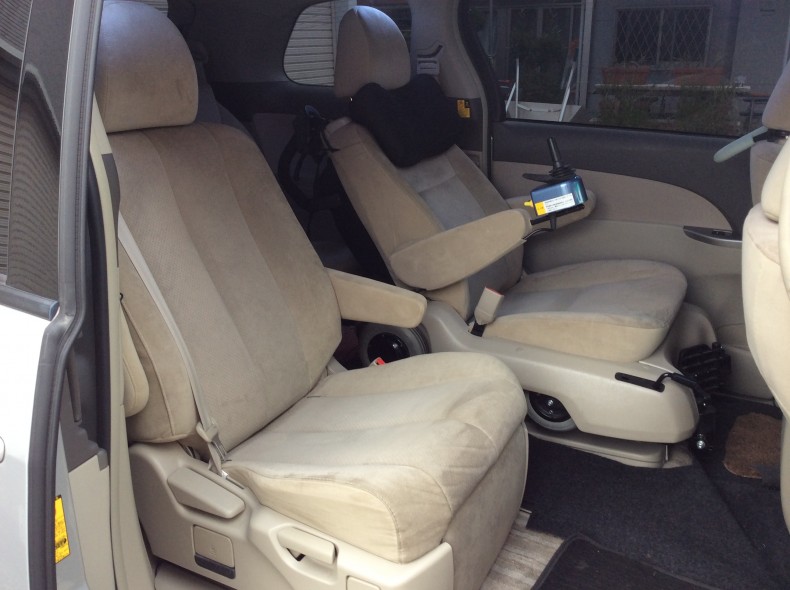 内装後方シート