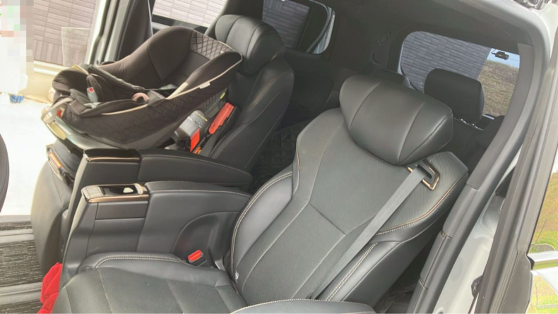 内装後方シート