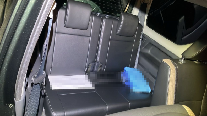 内装後方シート