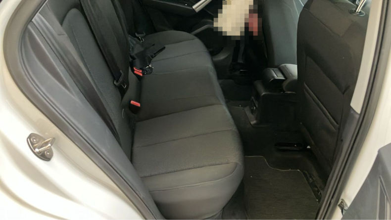 内装後方シート