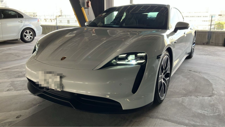 ポルシェ タイカンの売買実績画像