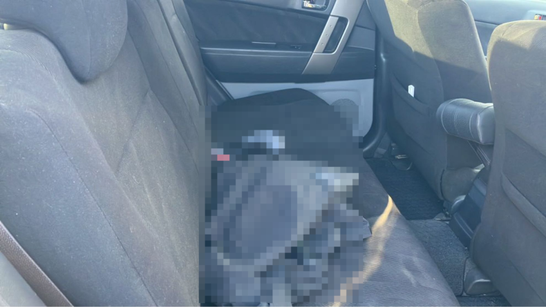 内装後方シート