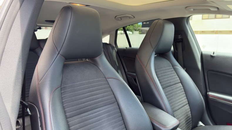 内装前方シート