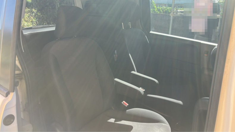 内装後方シート