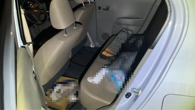 内装後方シート