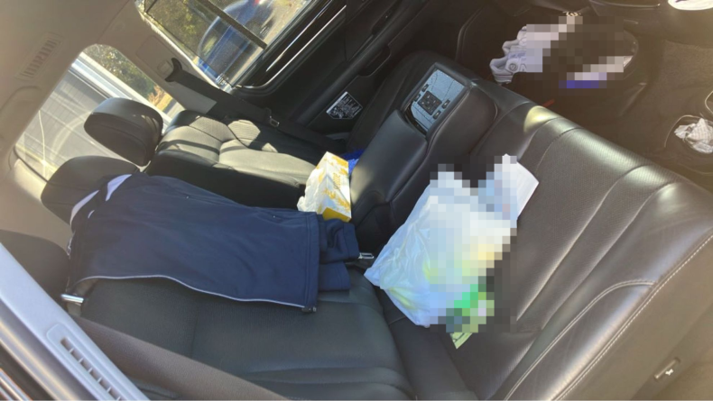 内装後方シート