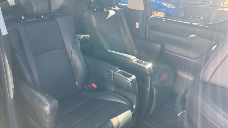 内装後方シート