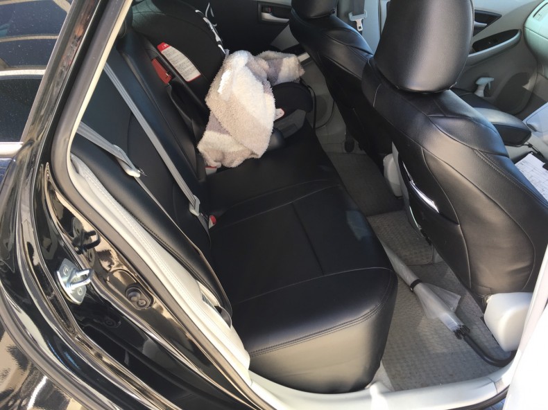 内装後方シート