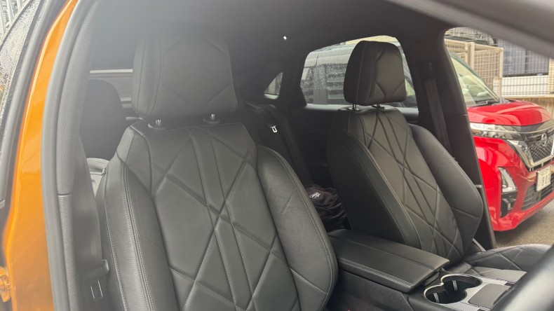 内装前方シート