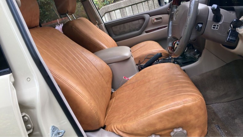 内装前方シート