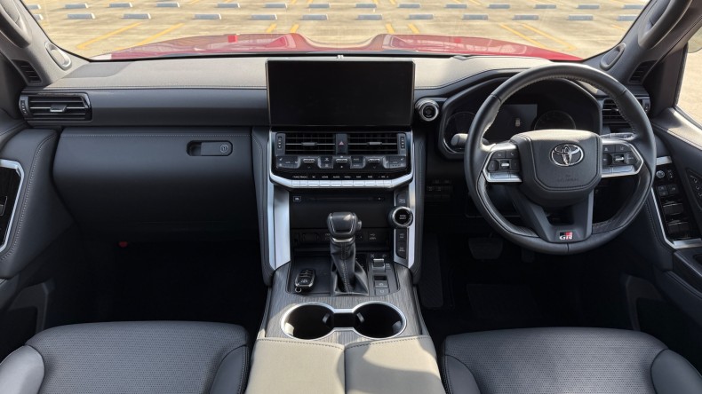 内装インパネ全体