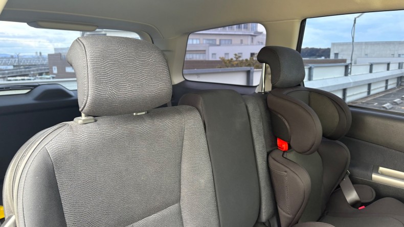 内装後方シート