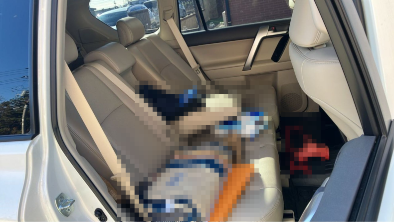 内装後方シート