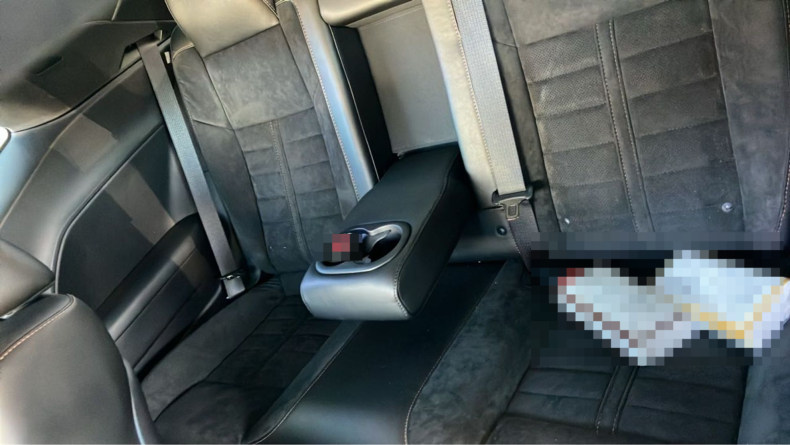 内装後方シート