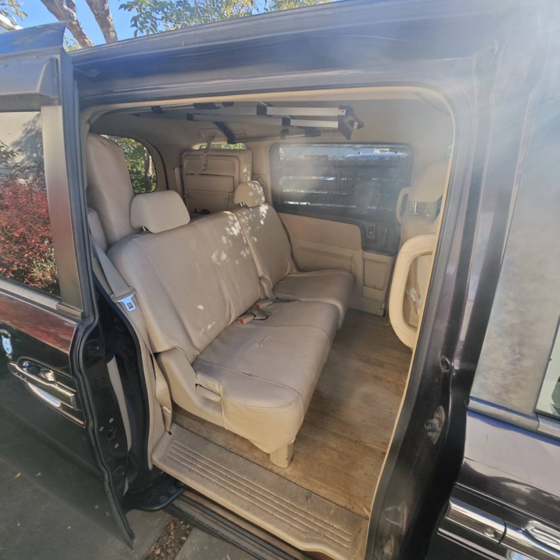 内装後方シート