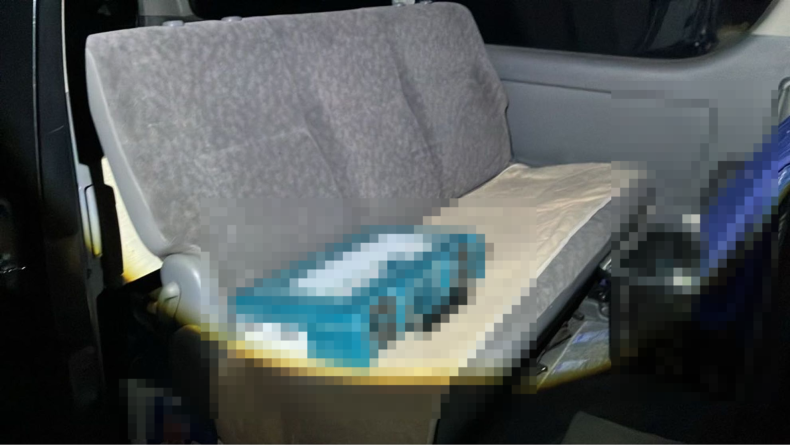 内装後方シート