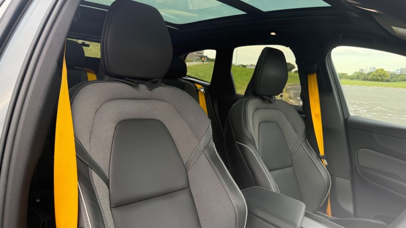 内装前方シート