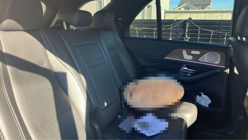 内装後方シート