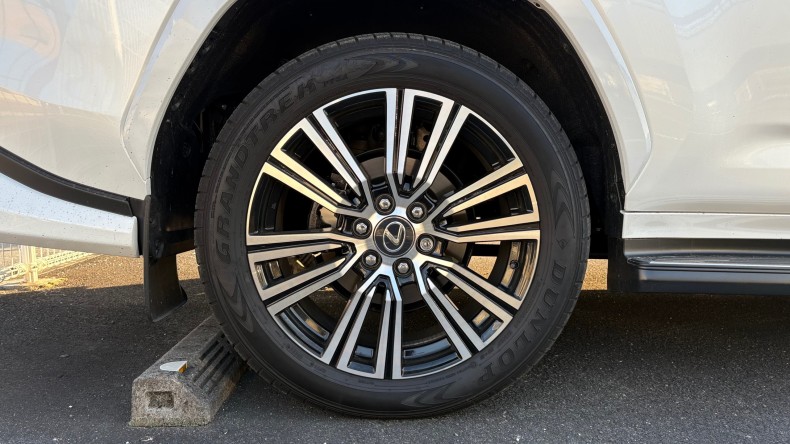 タイヤホイール後