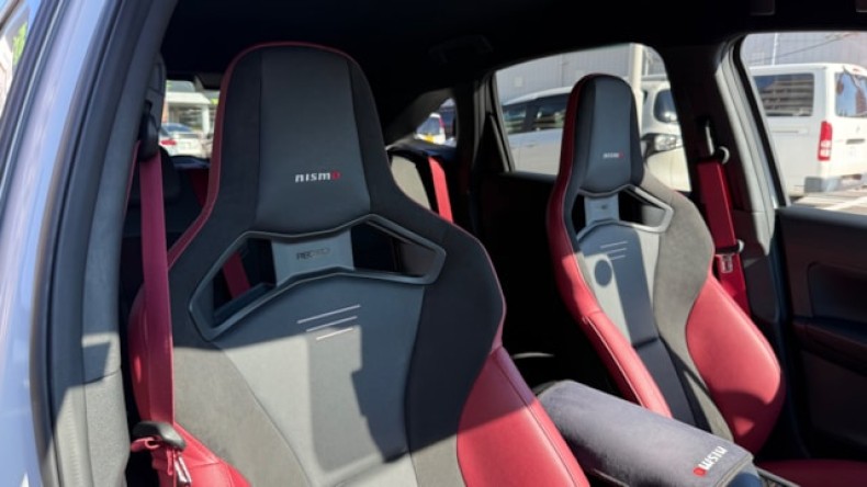 内装前方シート