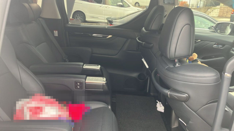 内装後方シート