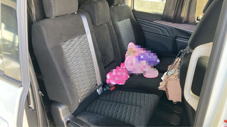 内装後方シート