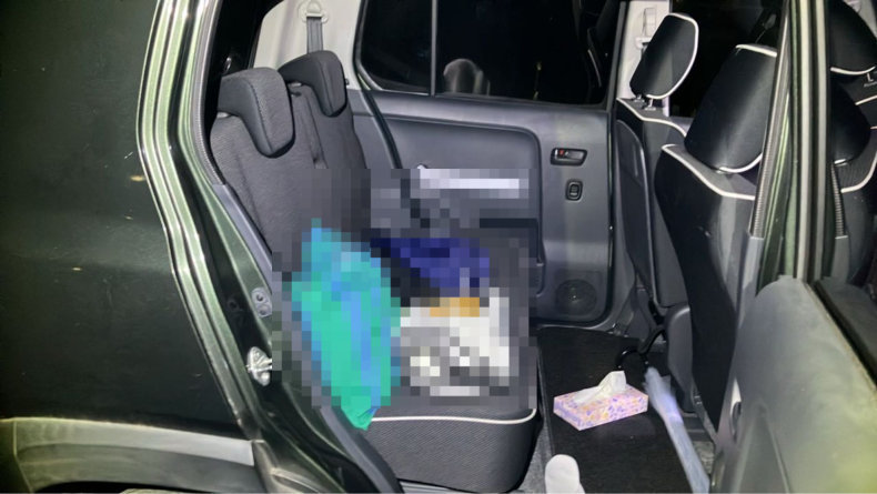 内装後方シート