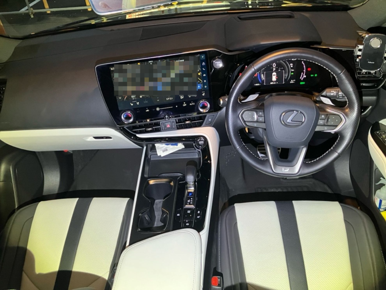 内装インパネ全体