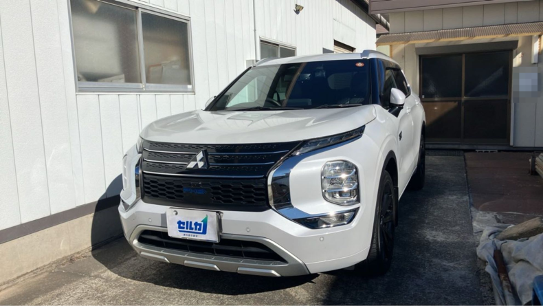 三菱 アウトランダーＰＨＥＶの売買実績画像