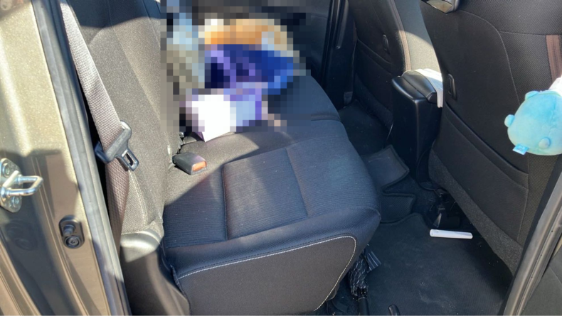 内装後方シート