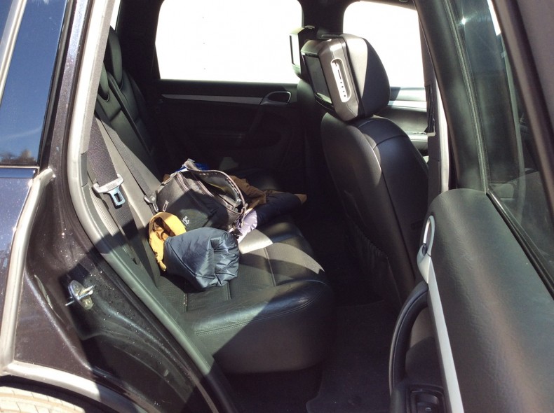 内装後方シート