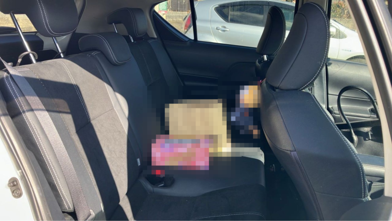 内装後方シート