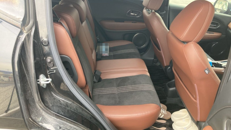 内装後方シート