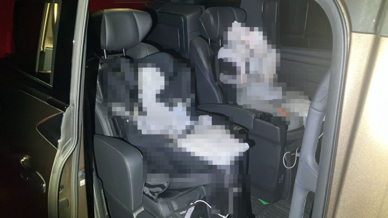 内装後方シート