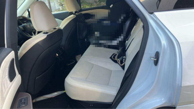 内装後方シート