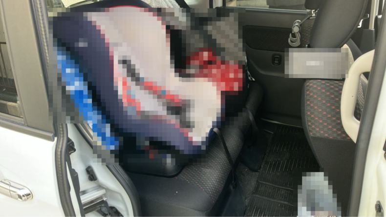 内装後方シート