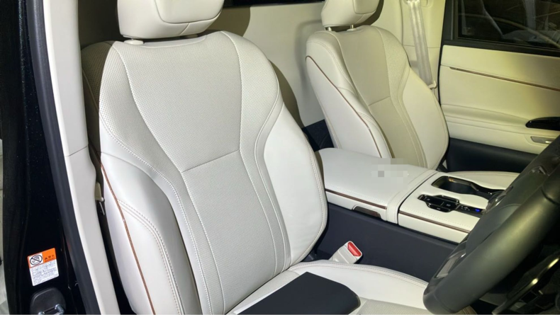 内装前方シート