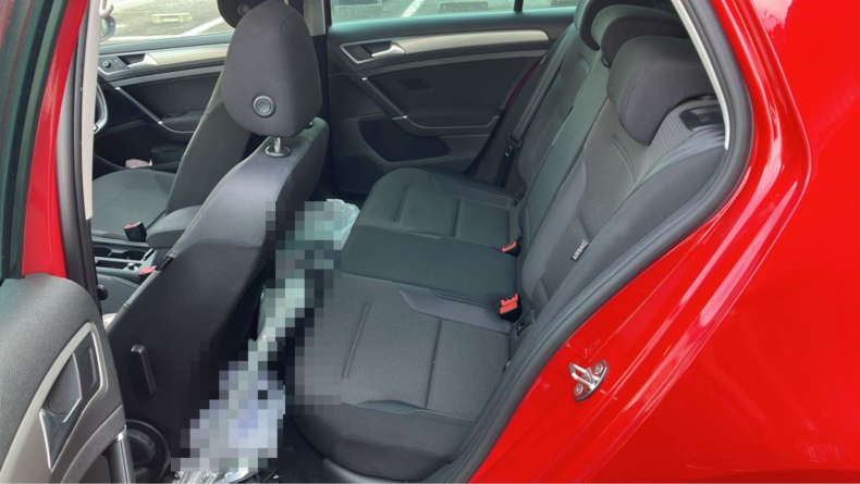 内装後方シート