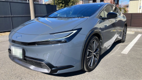 トヨタ/プリウス-322111