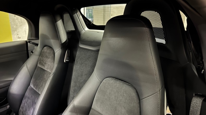 内装前方シート