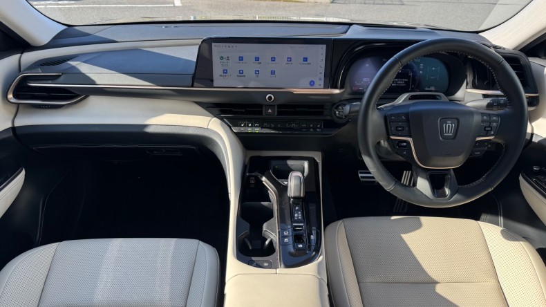 内装インパネ全体