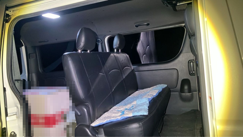 内装後方シート