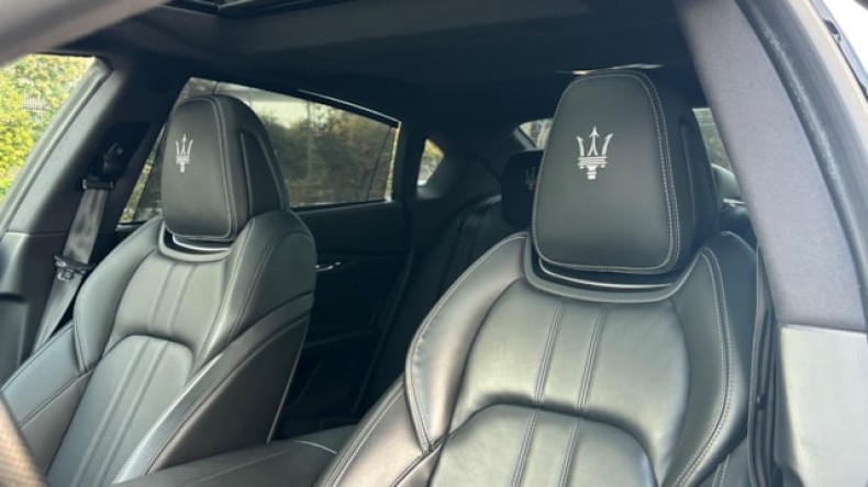 内装前方シート