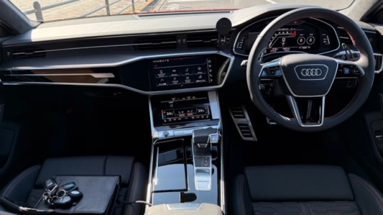 内装インパネ全体