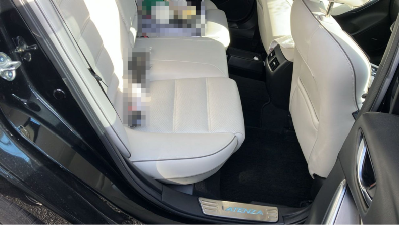 内装後方シート