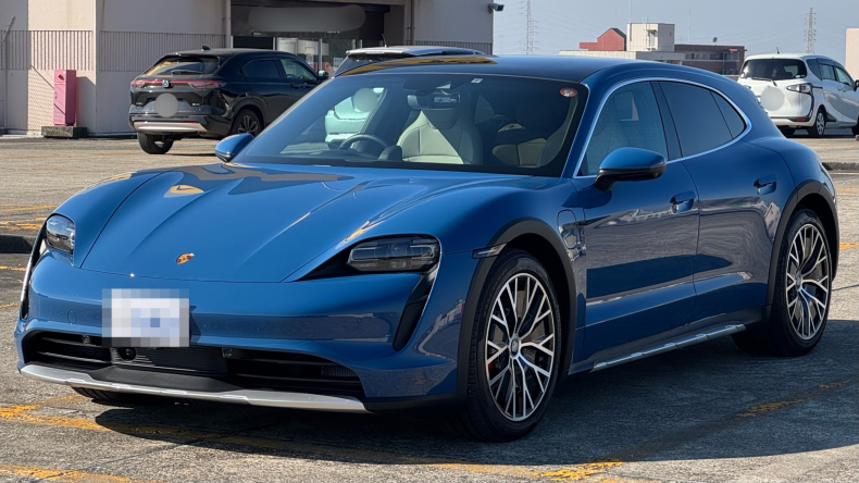 ポルシェ タイカンクロスツーリスモの売買実績画像